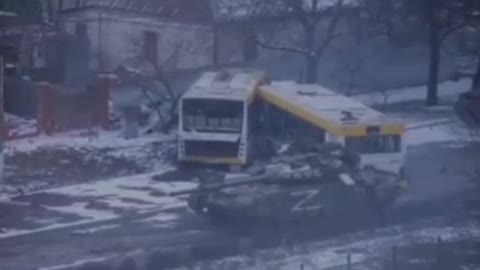 T-72B3 UBH firing at the positions of Ukrainian troops in the city of Mariupol