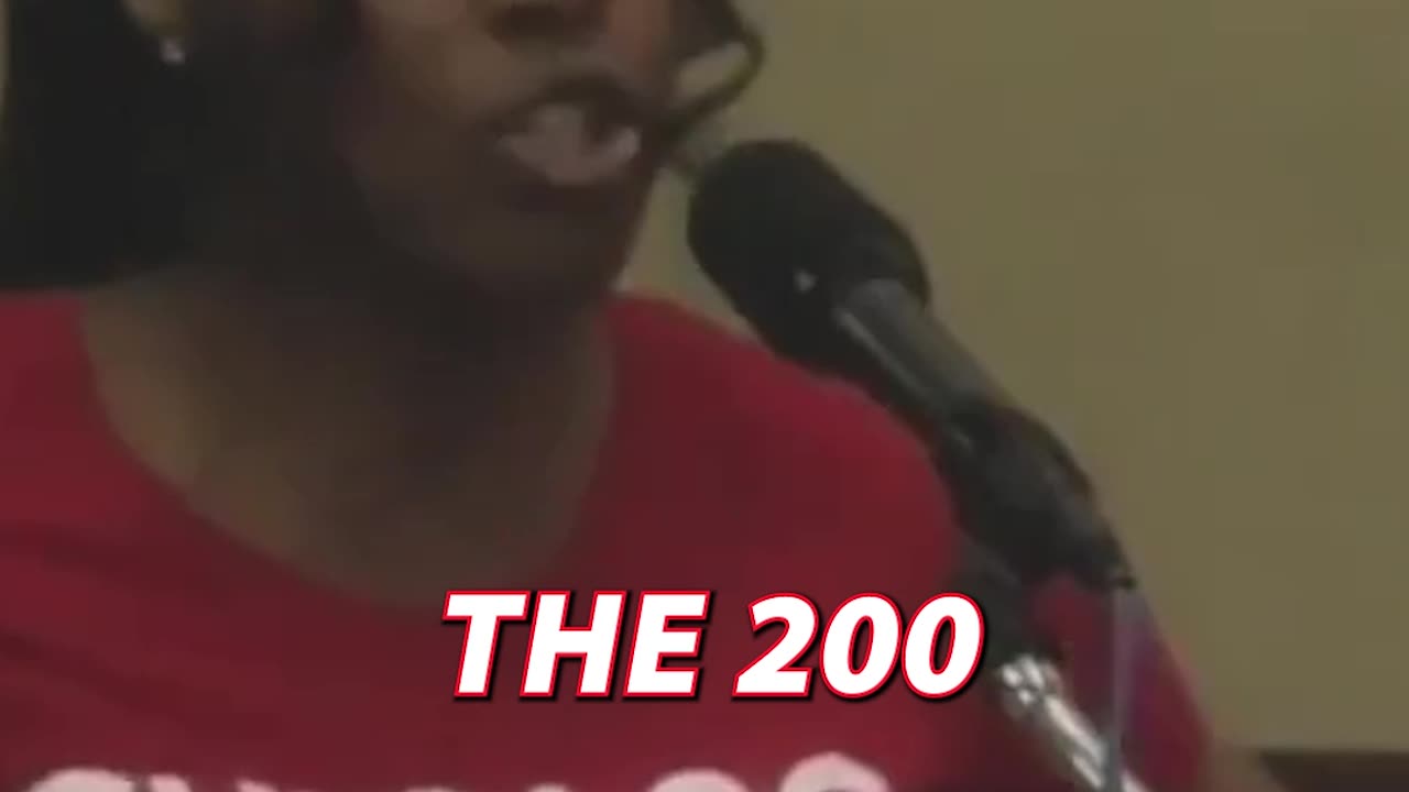 Woman GOES OFF At Chicago Mayor During City Council Meeting