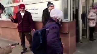 Ukrainians shelter in subway, expecting air strikes