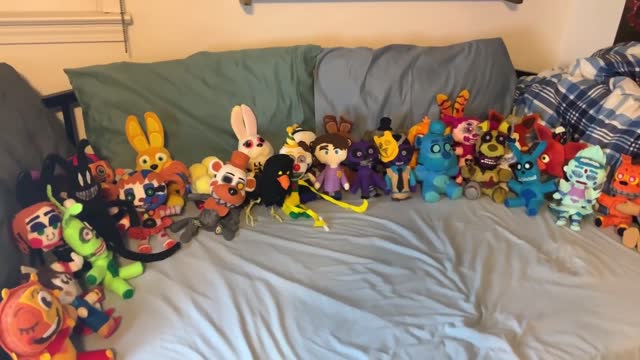 FNAF Plush Collection 2022! (500+)