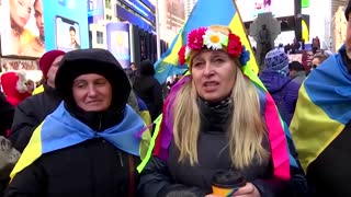 Protesters in Times Square call for peace in Ukraine