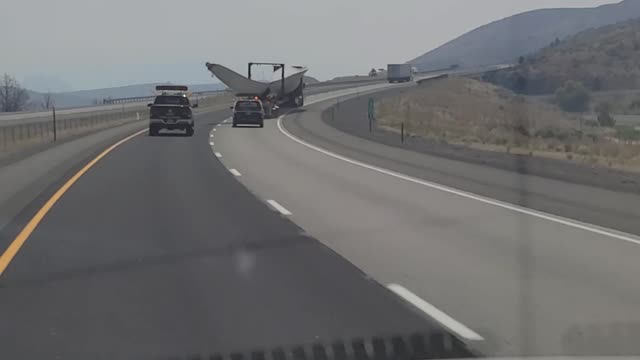 Wind Turbine Blade transport during wind storm!