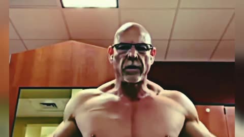 70 YEARS OLD BODY BUILDER MAN🔥🔥😮😮 |Calisthenicsfitness🔥|