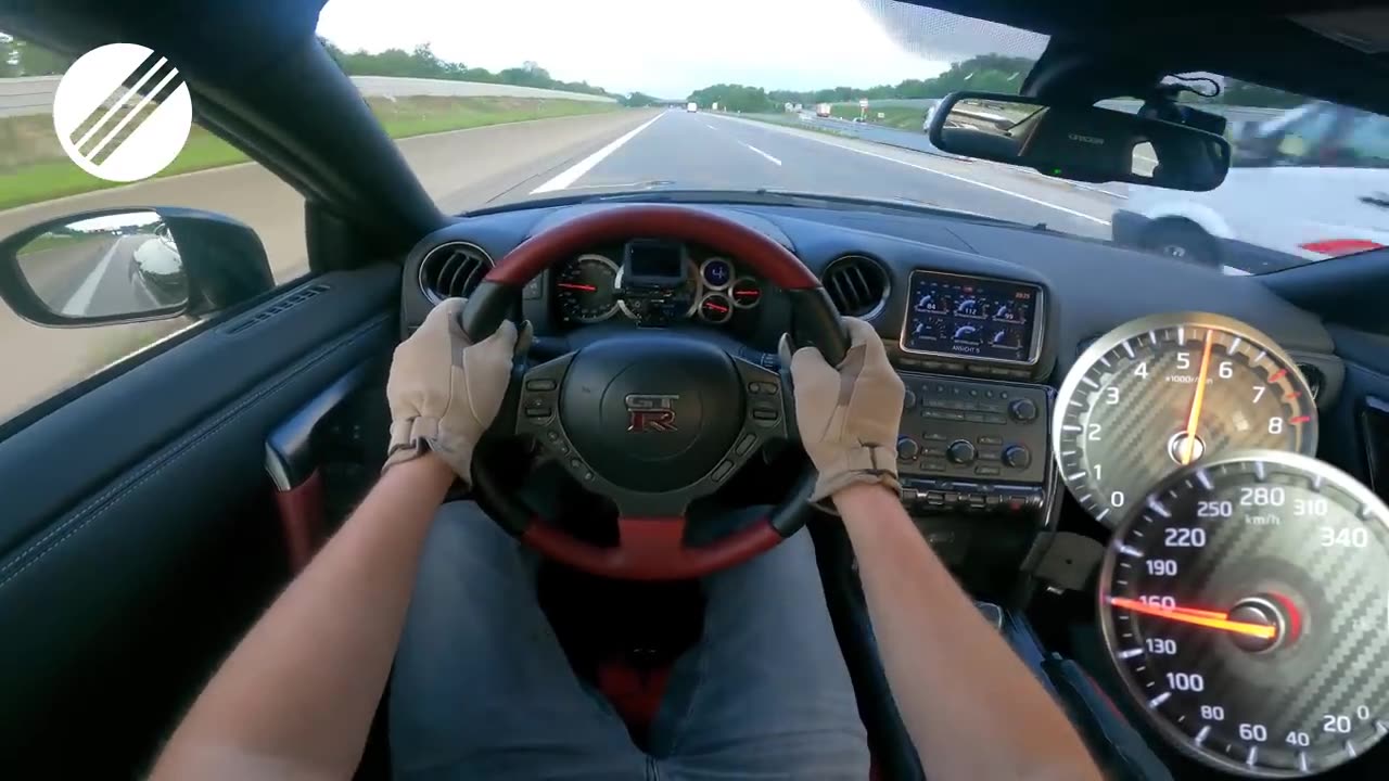 NISSAN GT-R R35 _333kmh_ TOP SPEED DRIVE ON GERMAN AUTOBAHN