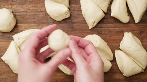 Soft Dinner Rolls | Sally's Baking Recipes