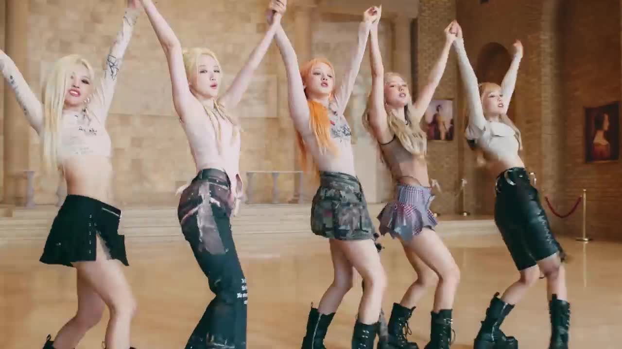 (여자)아이들((G)I-DLE) - 'Nxde' Official Music Video