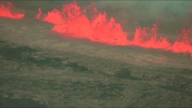 Mauna Loa volcano erupts for first time in 38 years