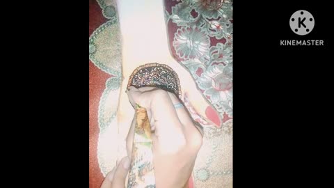 Simple traditional tikki mehndi desigb