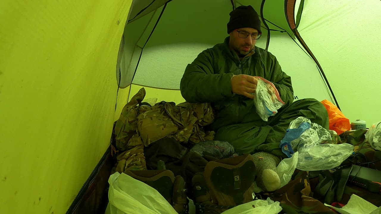 Tidying up inside the tent speedlapse GoPro. March 2023