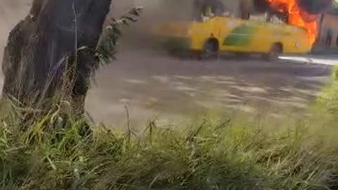 Incendio de una buseta en Bucaramanga