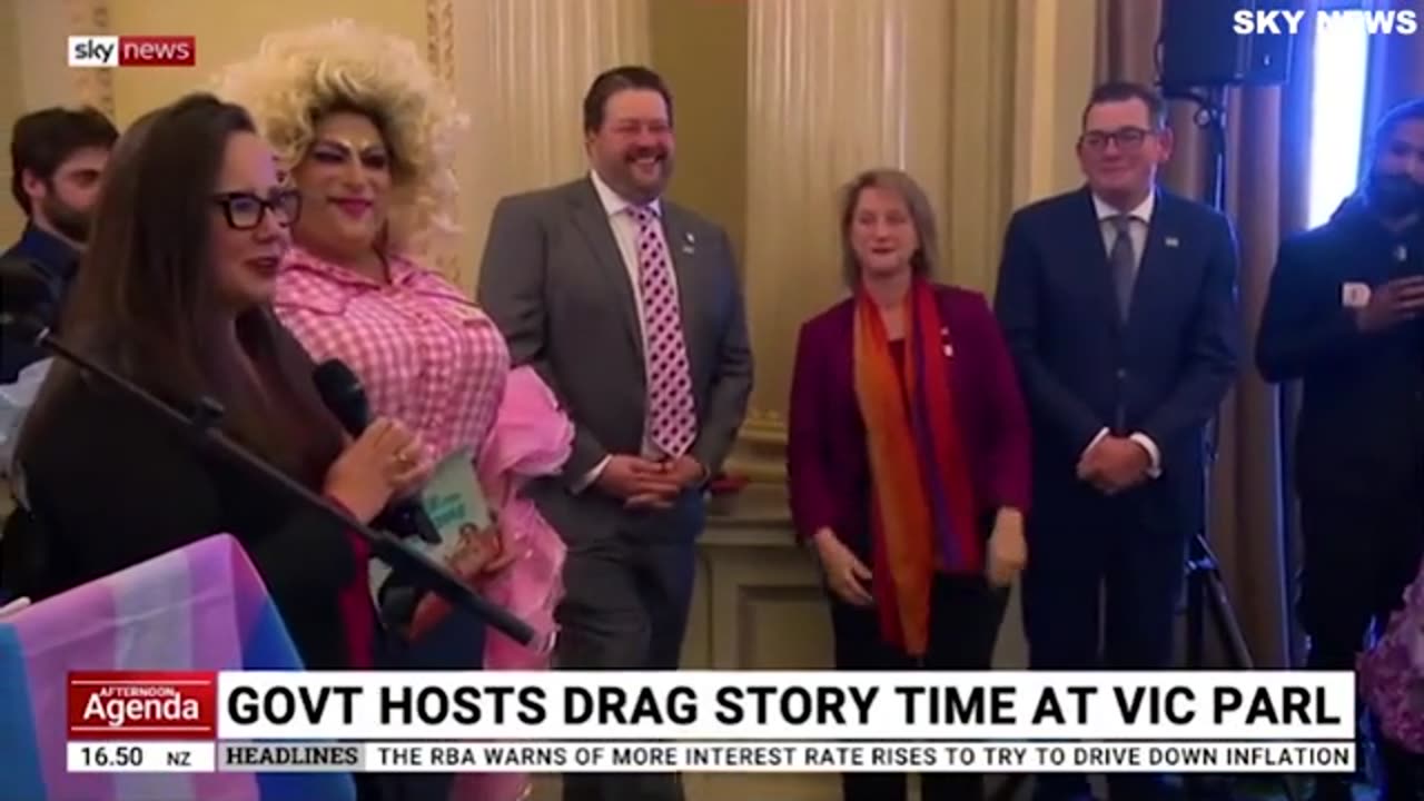 Dan Andrews Hosts “Drag Queen Story Time” in Parliament