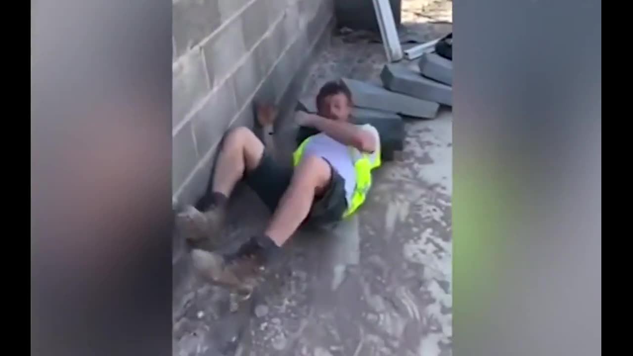 Dude Sleep on the Job Gone wrong