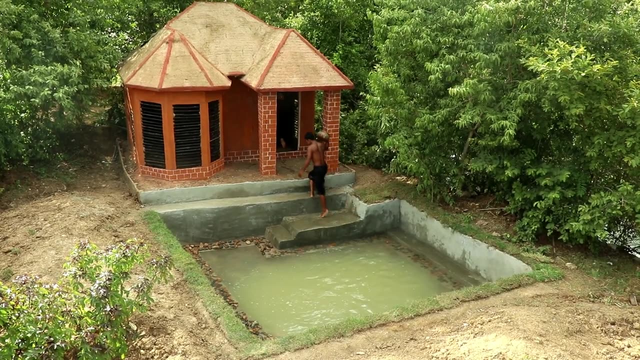 Building underground swimming pool by using classic tool .