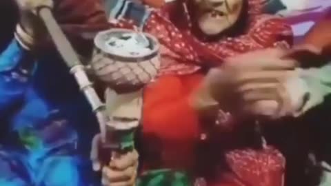 Indian female group smoking funny videos 🤣🤣🤣