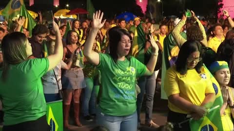 Bolsonaro voters pray as rival Lula wins Brazil presidential runoff | AFP