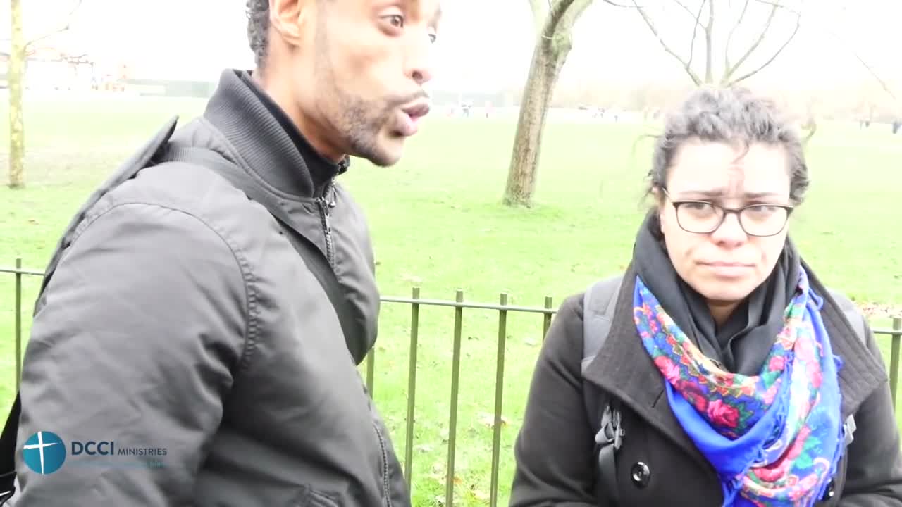 Dawah team run away Sunday. DCCI at Speakers Corner