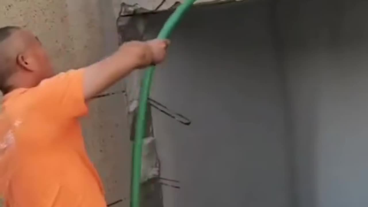 The incredible Chinese sledgehammer