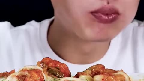 I wanna eat that too!!