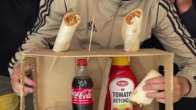 C’est le pire mélange jamais fait mdrr Coca et wrap qui fait ca 😡😂