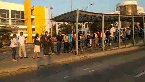 Filas “interminables” es el panorama de este viernes en Transcaribe