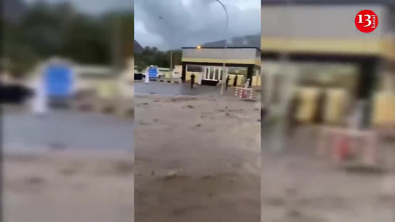 The last images from Dubai, which surrendered to the flood - roads and streets turned into the lake