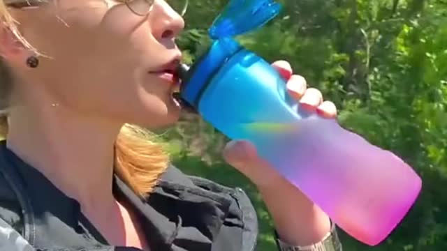 Water Bottles with Time marker to Drink LINK IN DESCRIPTION