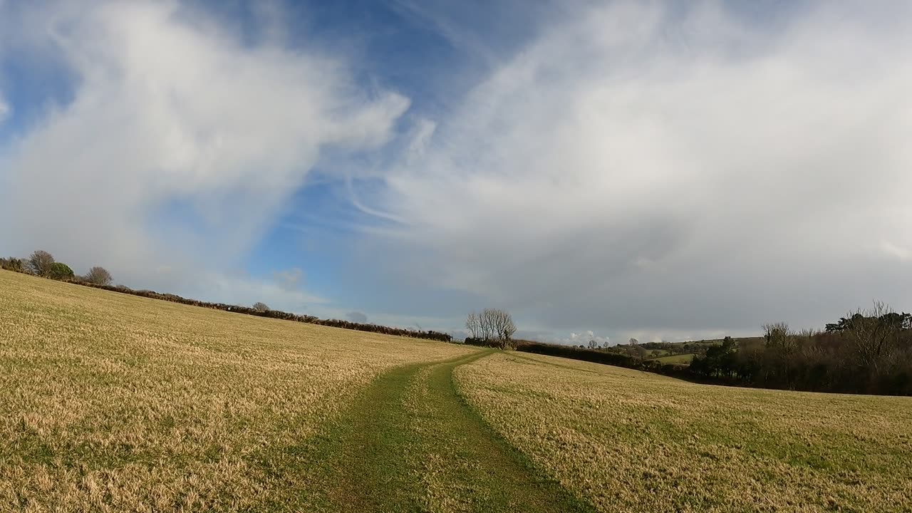 The advantages of having the GoPro on a chest mount. Vlog while hiking. POV GoPro March 2023