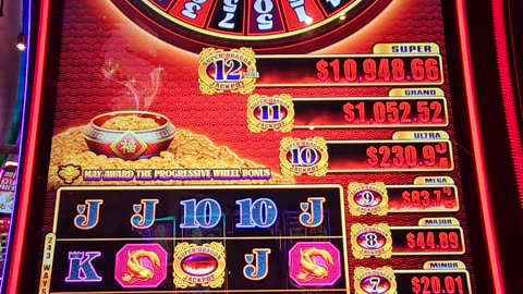 Super Dragon Slots