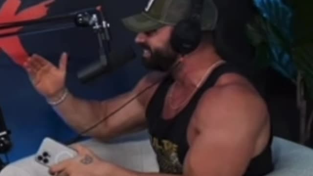 Austin Mcbroom get exposed for sliding in girls Dms