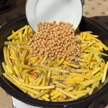 Iranian best mattan biryani with potatoes chips