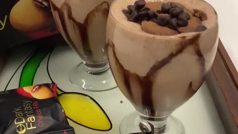 Dark fantasy milkshake