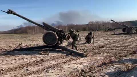 Artillery of the Airborne Forces of the Russian Federation at the front line near Kiev