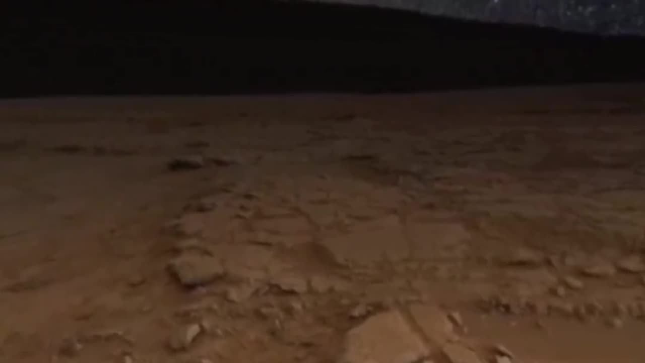 Curiosity Rover at Night Under The Milky Way❤️🔥😍🤯 Credit by NASA /NASAJPL 📸