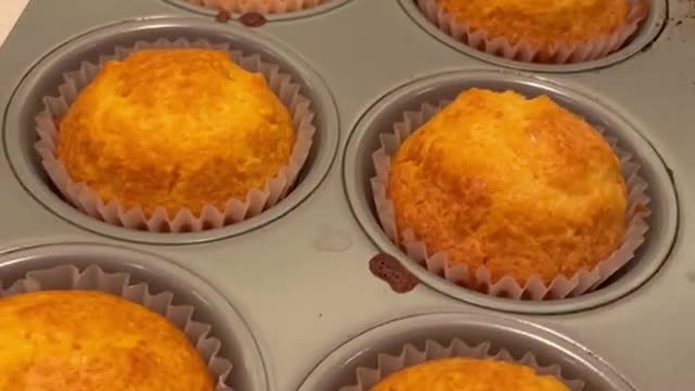 Cornbread cupcakes 😳