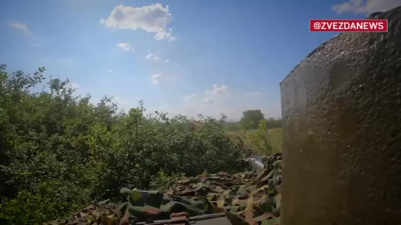 Footage of Russian tanks