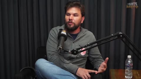 Comunista explica o surgimento da burguesia À Deriva Cortes