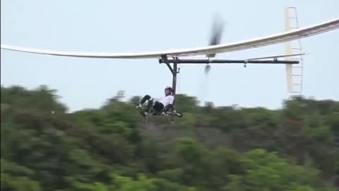 Flying cycle! A human-powered aircraft in Japan. It is like flying by pedaling.