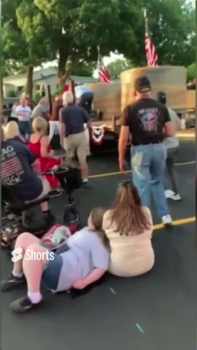 Congressman Lee Zeldin Attacked on Stage by Knife Man