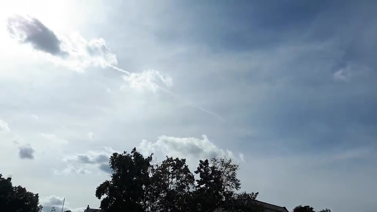 Himmel in Berlin am 19.09.2023 um 13:12 Uhr