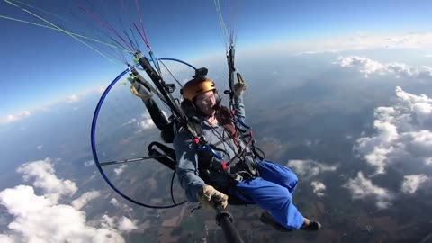 Flying To 17,500 Feet on my Paramotor!