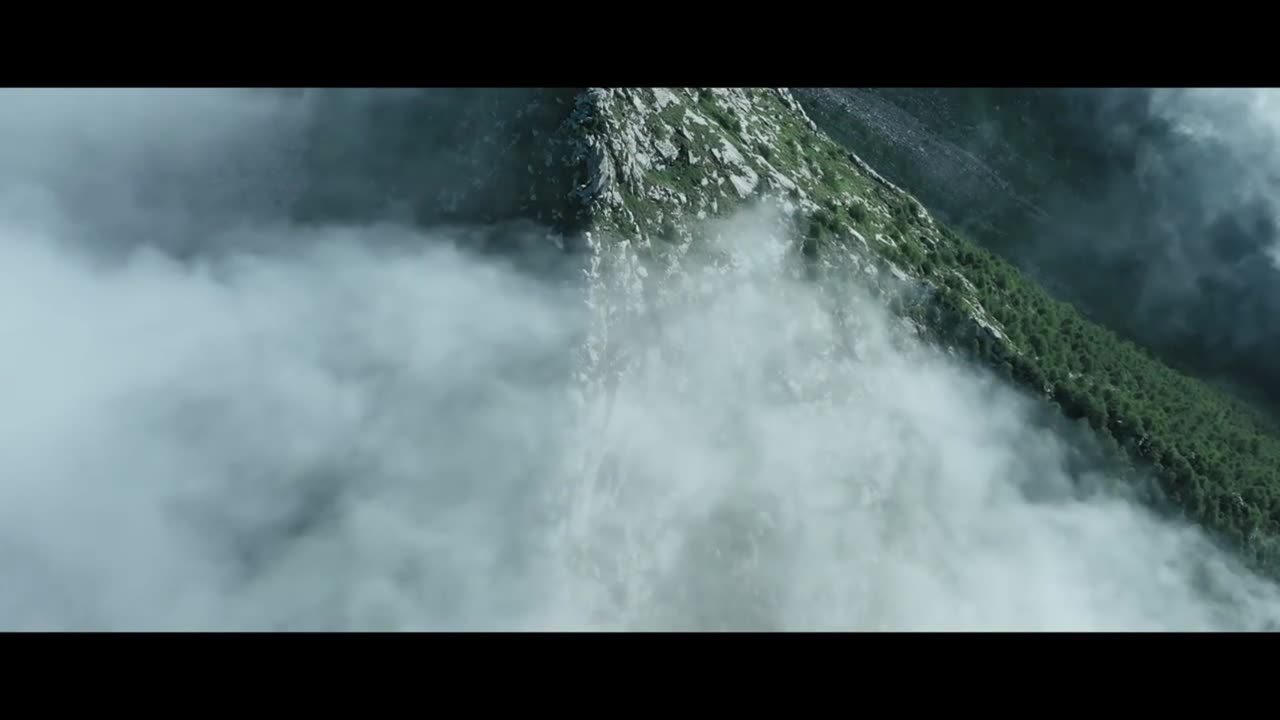 Outdoor aerial photography, enjoy the unique scenery deep in the mountains of the United States