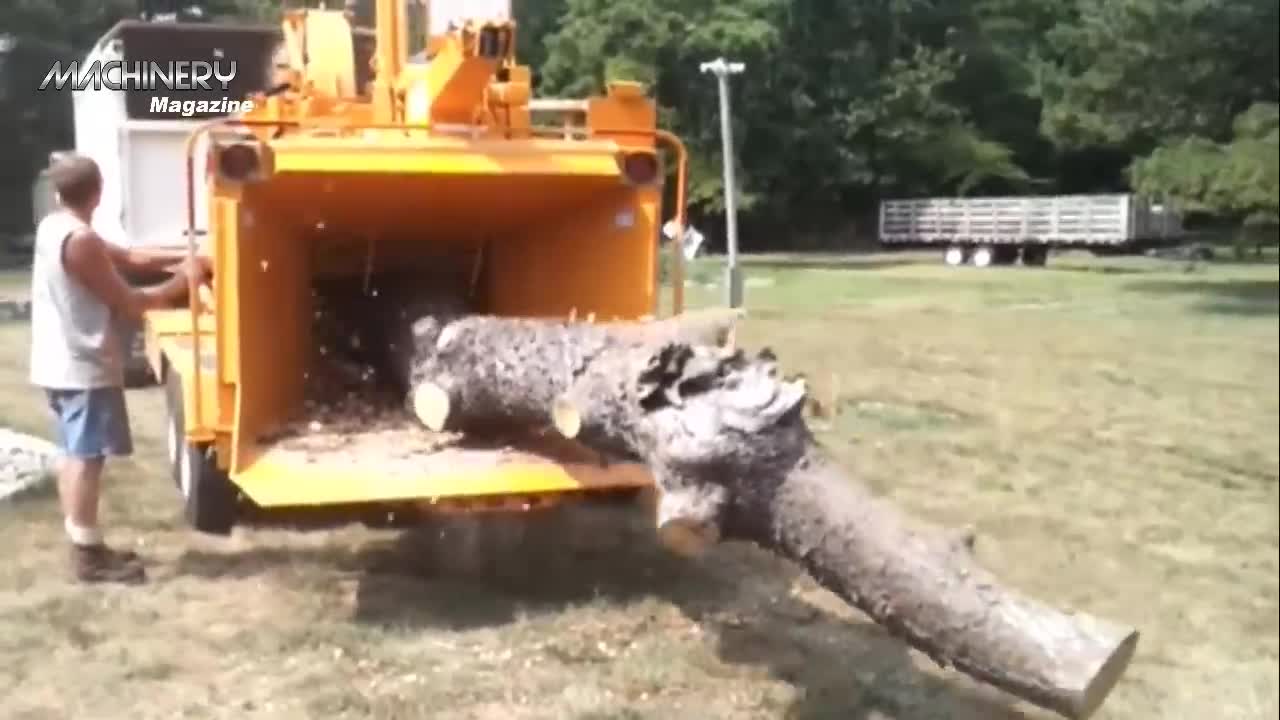 Extreme Fast Wood Chipper Machine Modern Technology - Amazing Wood Processor Big Tree Shredder Easy