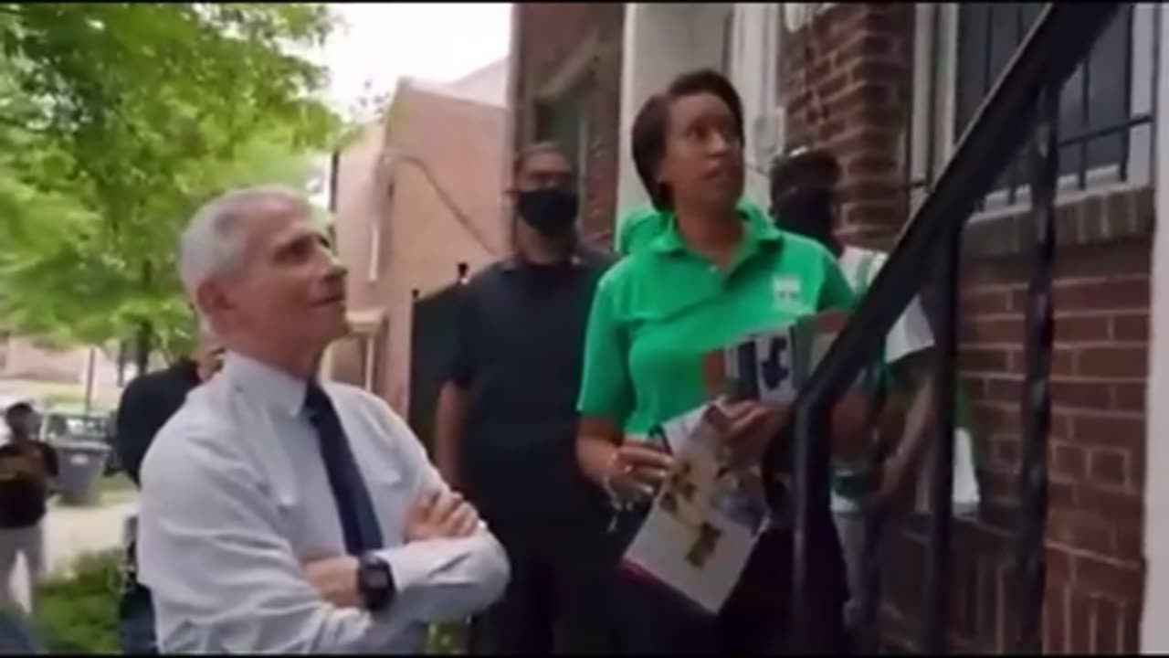 Fauci told off by DC resident in front of Mayor 🤣