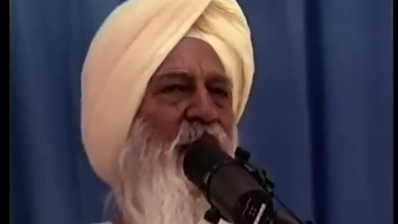 02 Is Jug Ka Dharam - Maharaj Charan Singh - Punjabi Satsang - CC