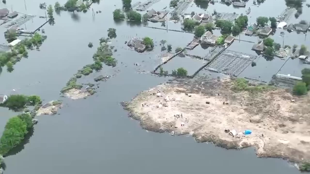 A Ukrainian Vampire attack drone delivers humanitarian aid to residents of Kherson