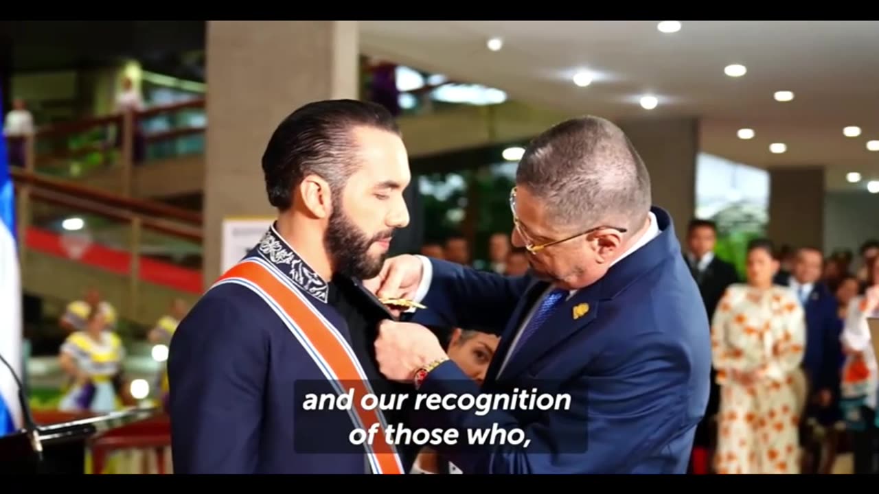 Costa Rica entrega medalla de honor a Nayib Bukele