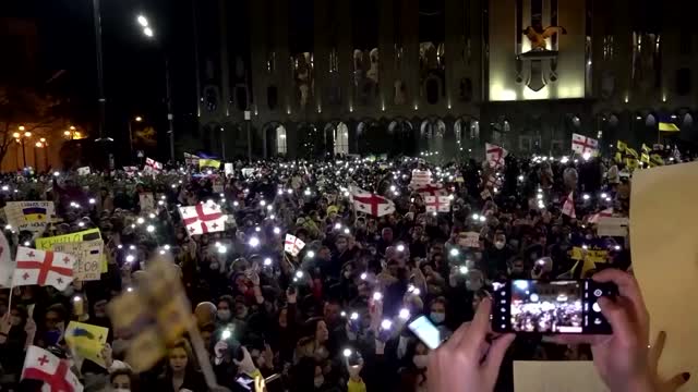 Thousands rally in Georgia in support of Ukraine