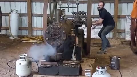 Large mechanical engine operation