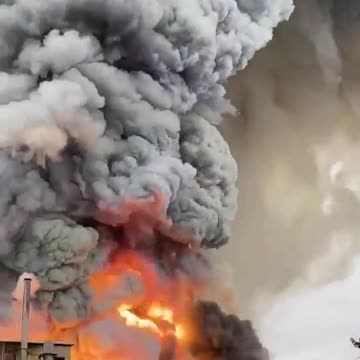 DEVELOPING! A large fire has erupted at a chemical plant in La Salle, Illinois