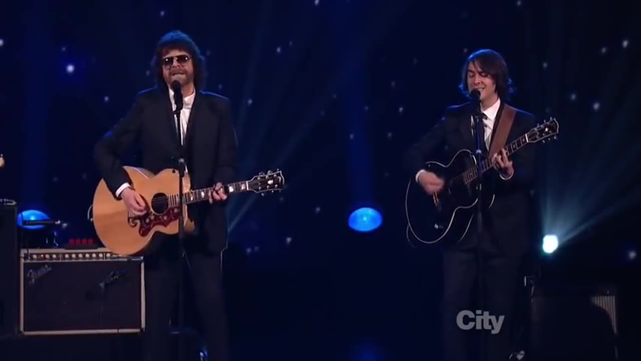 Jeff Lynne, Dhani Harrison & Joe Walsh - Something